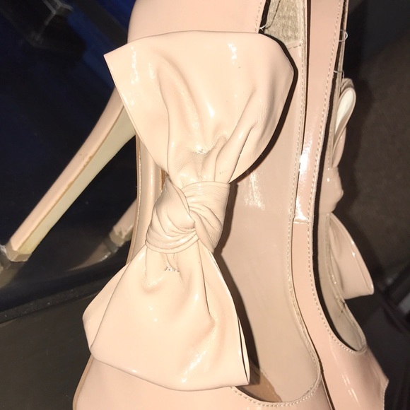 Steve Madden Nude Side Bow Heels - Picture 8 of 8